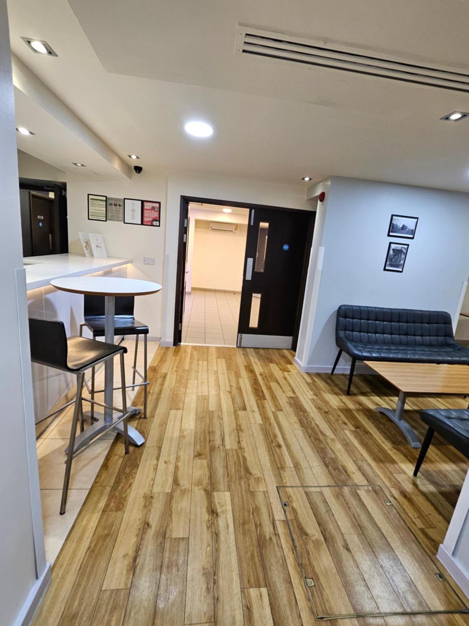 Go2 Hotels Burton Upon Trent Central Εξωτερικό φωτογραφία